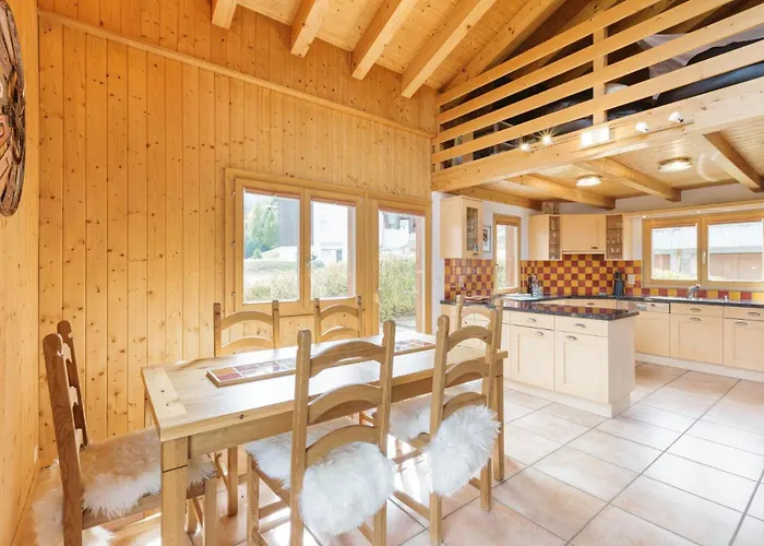 La Taniere - Cozy With Incredible Views And Parking *