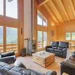 La Taniere - Cozy With Incredible Views And Parking