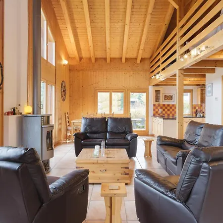 木屋 La Taniere - Cozy With Incredible Views And Parking 拉茨欧马兹