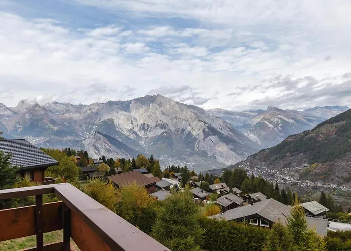 La Taniere - Cozy With Incredible Views And Parking Dağ evi